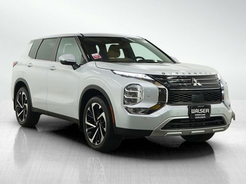Used 2023 Mitsubishi Outlander SE AWD/4WD image 7