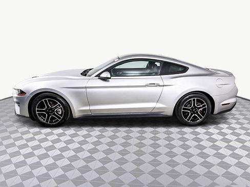 Used 2018 Ford Mustang Premium image 6