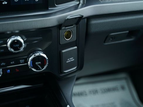 New 2026 Ford F250 Platinum image 19