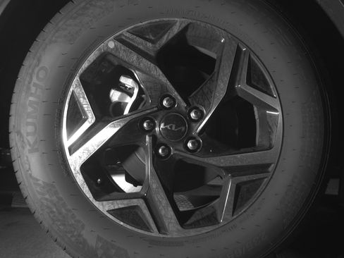 Used 2025 Kia Sportage LX image 15