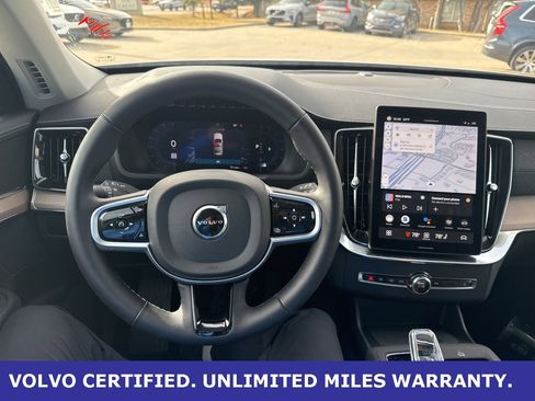 Certified 2025 Volvo XC90 B6 Plus image 21