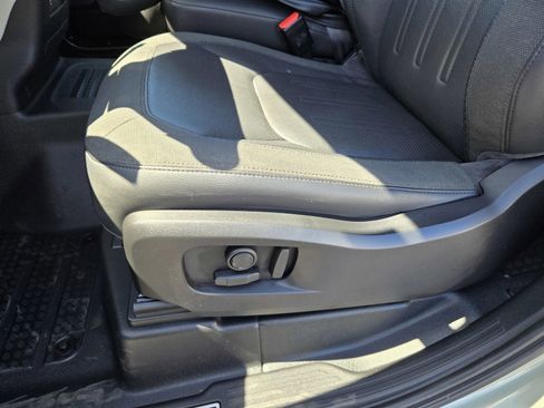 Used 2021 Land Rover Defender 90 First Edition image 13