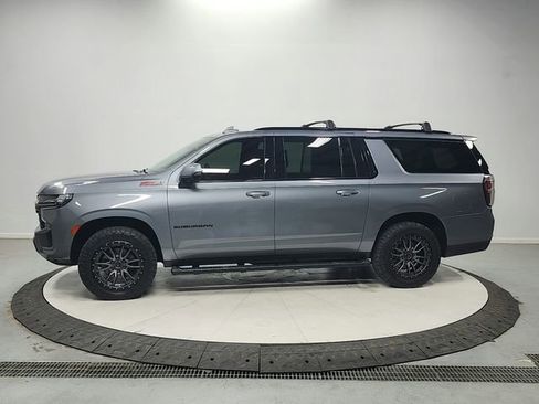 Used 2022 Chevrolet Suburban Z71 w/ Off-Road Capability Package image 4