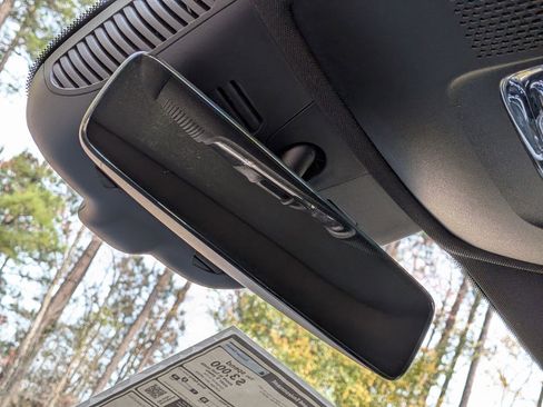 New 2026 Mercedes-Benz GLB 250 4MATIC image 28