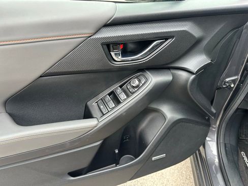 Used 2025 Subaru Crosstrek 2.5i Limited w/ Popular Package #3A image 23