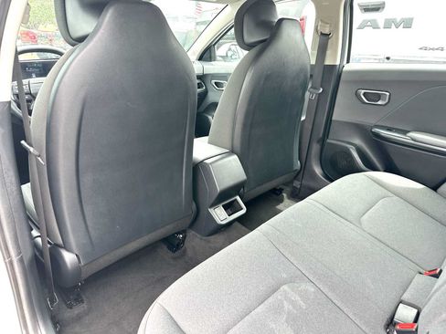Used 2025 Kia K4 FWD image 24