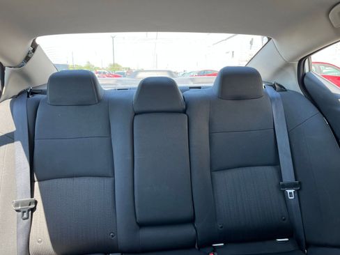 Used 2025 Nissan Altima 2.5 SV FWD image 39