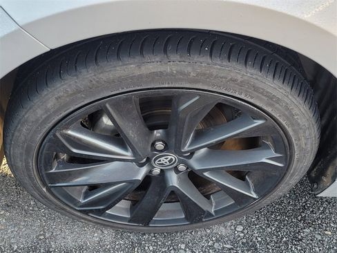Used 2024 Toyota Corolla SE image 4