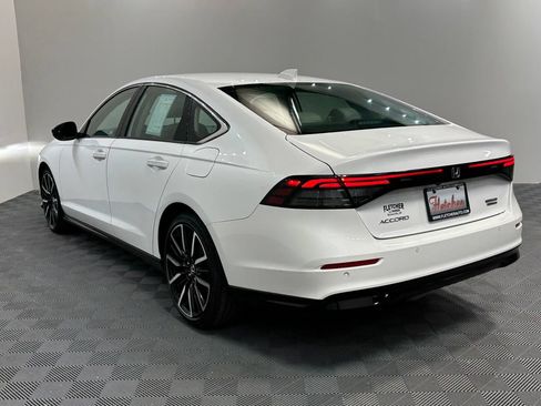 Certified 2025 Honda Accord Touring image 4