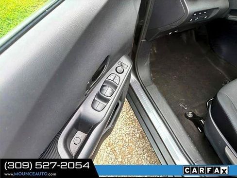 Used 2023 Nissan Kicks S FWD image 7