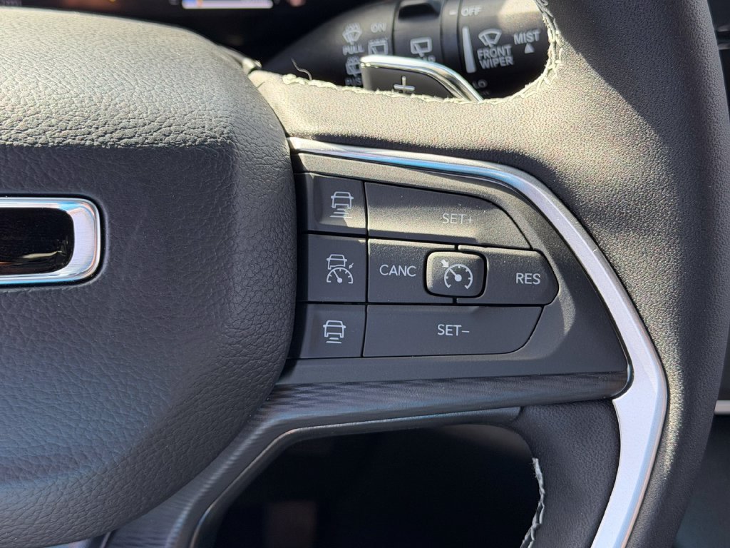 New 2026 Jeep Grand Cherokee Laredo X AWD/4WD image 13