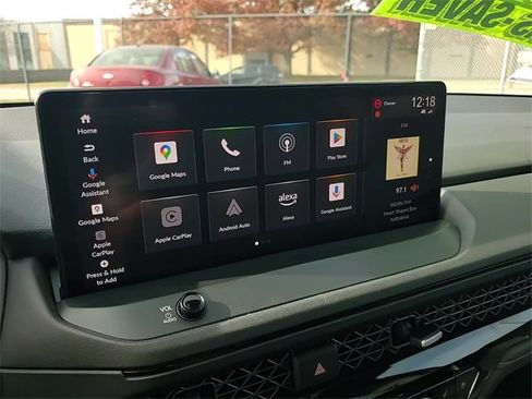 Used 2023 Honda Accord Touring image 18