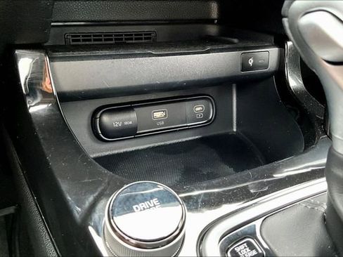 Used 2024 Kia Seltos EX image 15