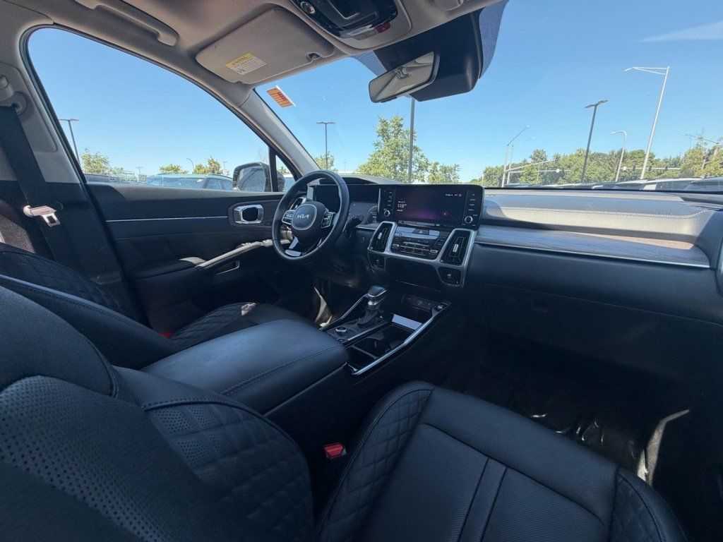 Used 2023 Kia Sorento SX Prestige AWD/4WD image 12