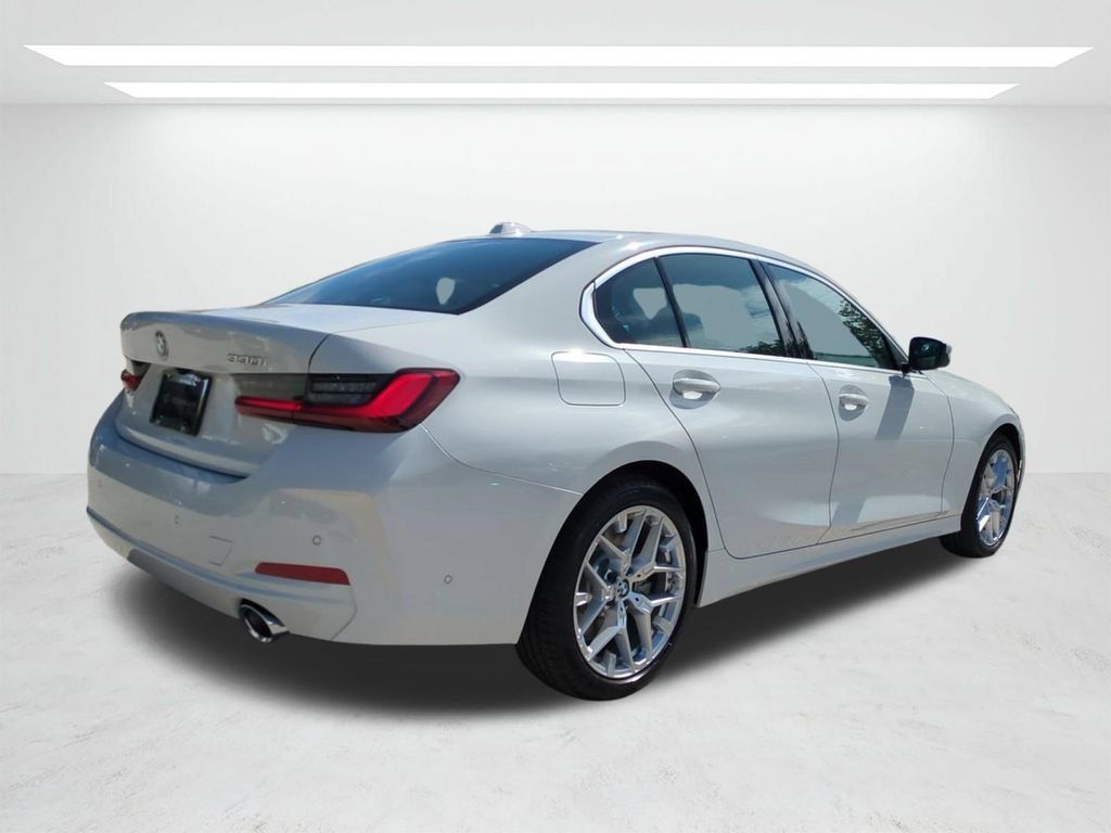 New 2026 BMW 330i Sedan w/ Convenience Package RWD image 4