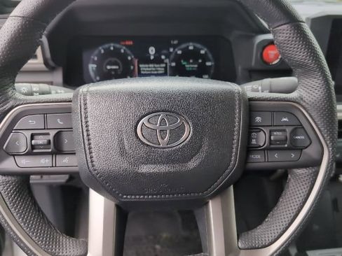 Used 2024 Toyota Tacoma TRD Off-Road w/ TRD Off Road Upgrade Package AWD/4WD image 15