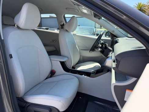 Used 2024 Hyundai Kona SEL image 32