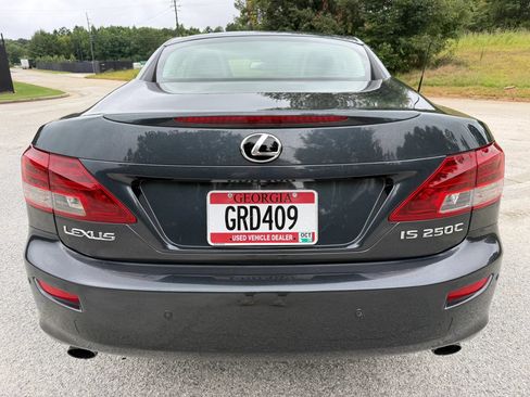 Used 2011 Lexus IS 250C w/ Luxury Pkg RWD image 12