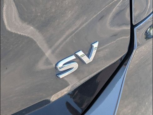 Used 2019 Nissan Rogue SV FWD image 8