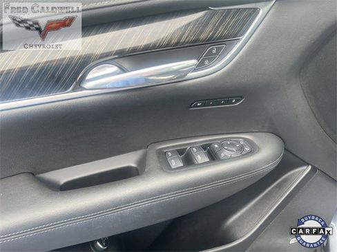 Used 2022 Cadillac XT6 Premium Luxury image 23