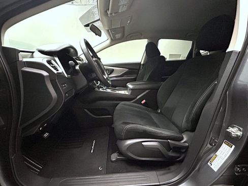 Used 2017 Nissan Murano S image 10