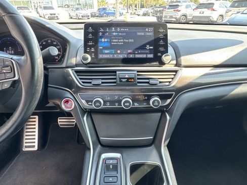 Used 2022 Honda Accord Sport image 25
