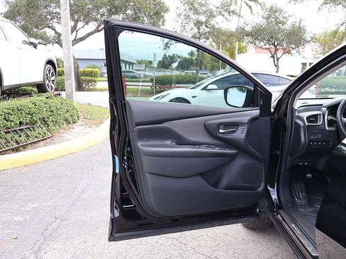 Used 2024 Nissan Murano SL image 25