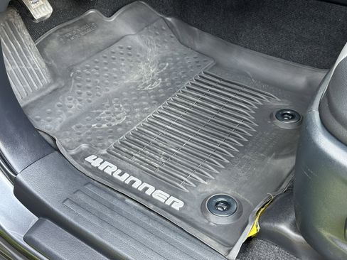 Used 2020 Toyota 4Runner SR5 Premium w/ Moonroof Package image 20