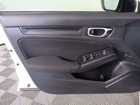 Used 2022 Honda Civic Sport image 12