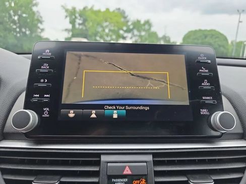 Used 2018 Honda Accord Sport image 30