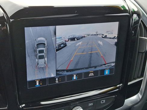 Certified 2023 Chevrolet Traverse LT w/ LT Premium Package image 19