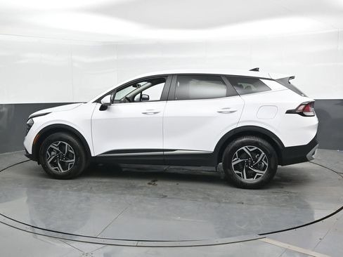 Used 2025 Kia Sportage LX AWD/4WD image 10