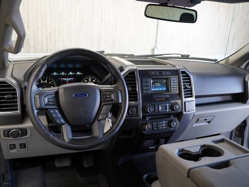 Used 2016 Ford F150 XLT w/ Equipment Group 301A Mid image 11