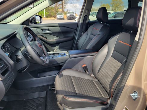 Certified 2025 Nissan Rogue Rock Creek image 11