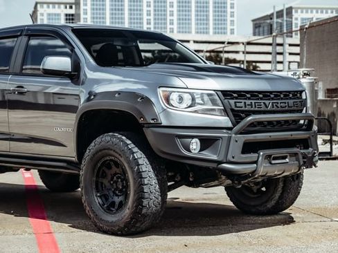 Used 2019 Chevrolet Colorado ZR2 w/ Colorado ZR2 Bison Edition AWD/4WD image 57