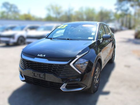 Used 2023 Kia Sportage LX image 16