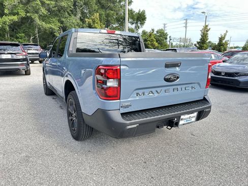 Used 2024 Ford Maverick Lariat w/ Black Appearance Package FWD image 4