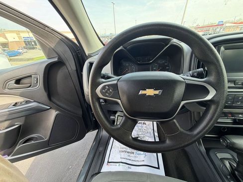 Used 2018 Chevrolet Colorado W/T w/ Custom Special Edition image 20