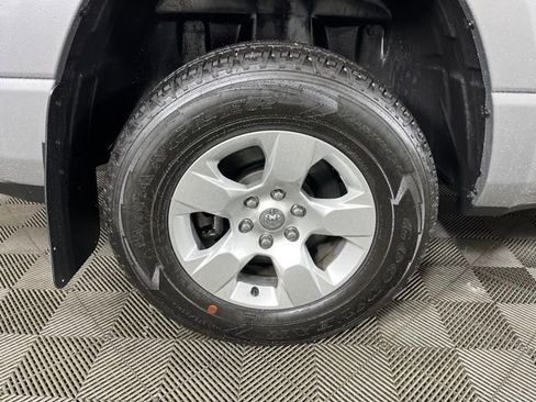 Used 2021 RAM 1500 Big Horn image 12