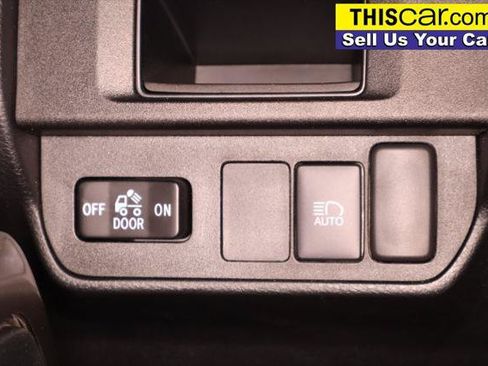 Used 2019 Toyota Tacoma SR5 RWD image 23