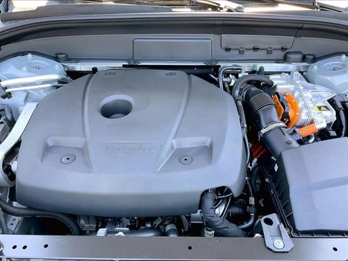 New 2026 Volvo XC60 T8 Ultra w/ Protection Package Premier image 13