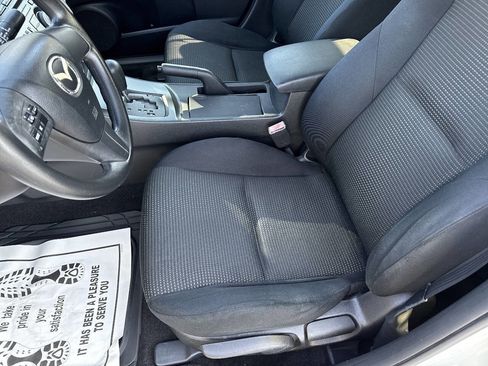 Used 2012 MAZDA MAZDA3 i Sport image 17