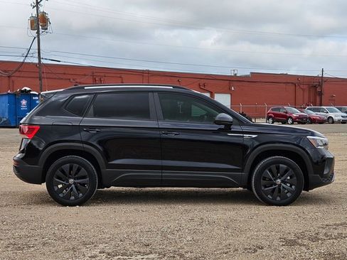 Used 2023 Volkswagen Taos S w/ Driver Assistance Package FWD image 4