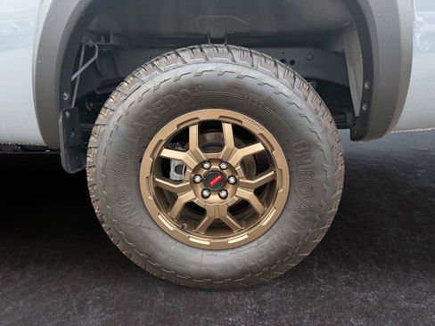 Used 2025 Nissan Frontier PRO-4X w/ Pro Premium Package AWD/4WD image 28