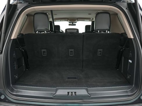 Certified 2024 Ford Expedition XLT image 22