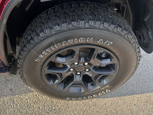 Used 2020 Jeep Cherokee Trailhawk w/ Comfort/Convenience Group image 15