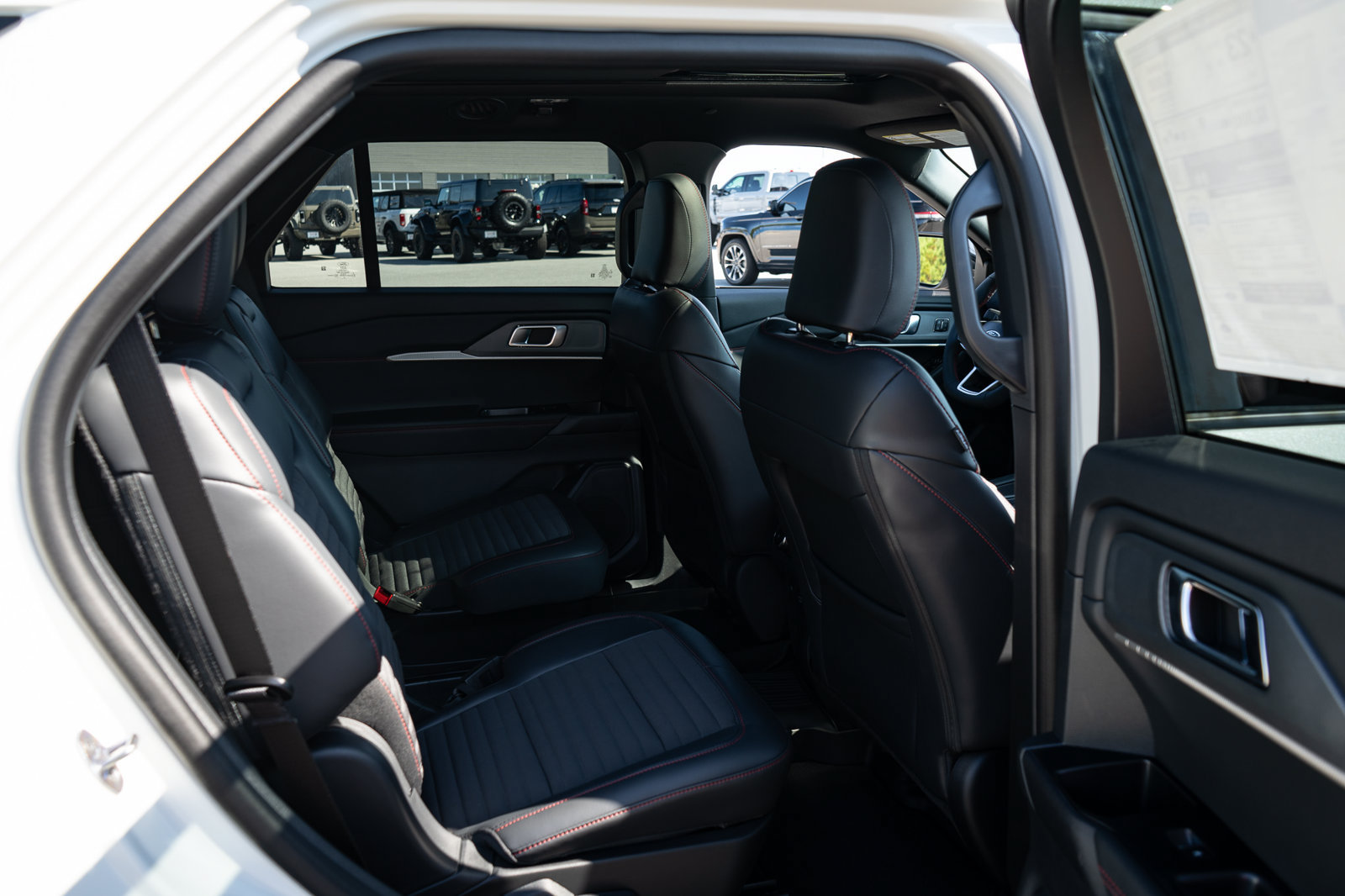 New 2027 Ford Explorer ST-Line w/ Premium Package AWD/4WD image 22