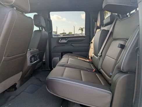 Used 2026 GMC Sierra 2500 Denali w/ Denali Reserve Package AWD/4WD image 14