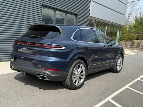 New 2026 Porsche Cayenne image 7