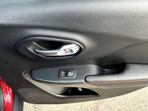 Used 2016 Jeep Cherokee Trailhawk w/ Cold Weather Group image 25